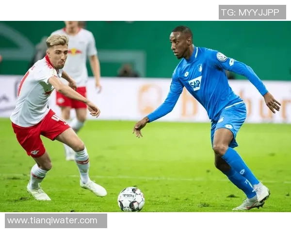 门兴格拉德巴赫主场迎战霍芬海姆期待精彩对决与激烈竞争 门兴格拉德巴赫主场迎战霍芬海姆期待精彩对决与激烈竞争